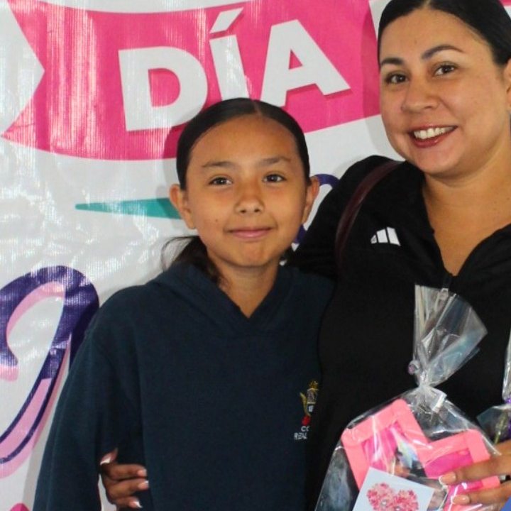 Festejo del Día de las Madres en Primaria